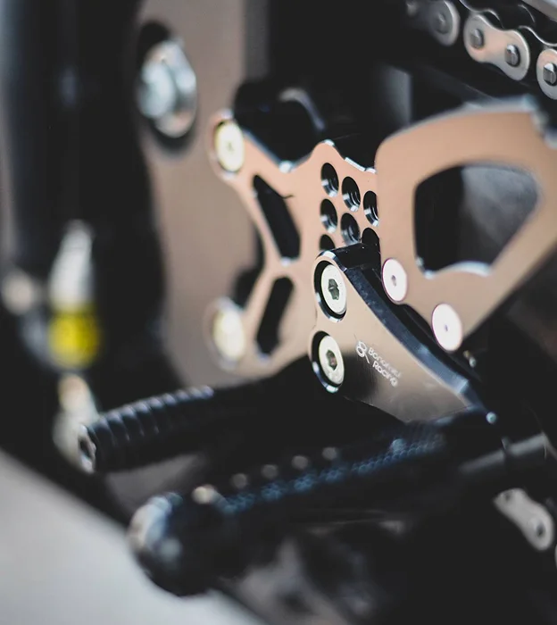 reparation moto à Saint-Éloy-de-Gy près de Bourges dans le Cher 18